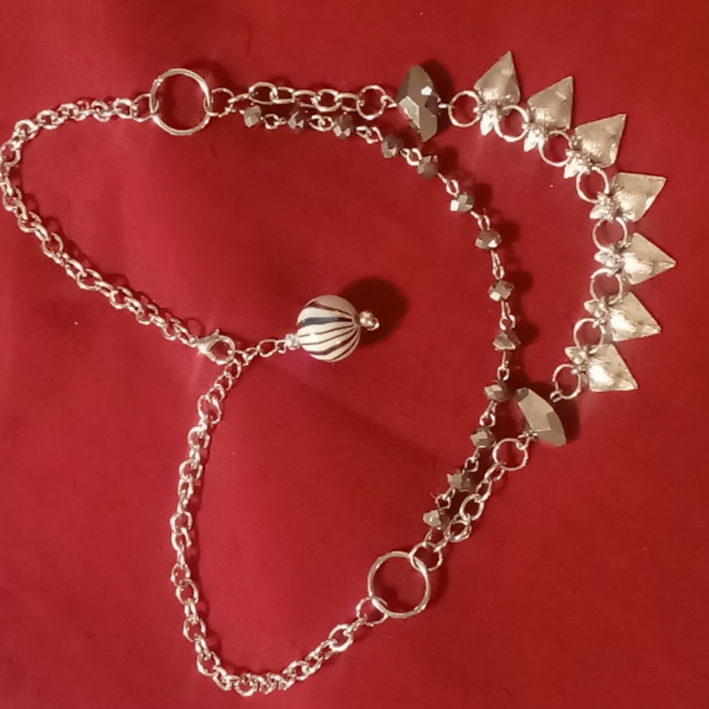 Cotton candy iradecent beaded layered chain necklace lots of shine.
